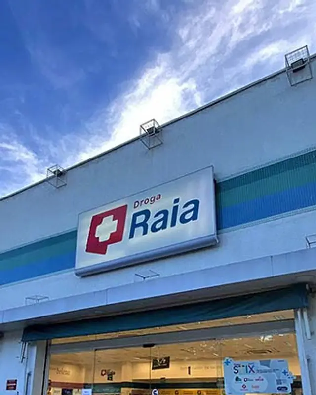 Fachada da farmácia Droga Raia